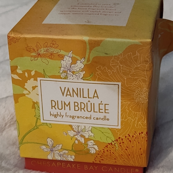 NWT! Chesapeake Bay Candle 7.8oz (Vanilla Rum Brulee) - Picture 5 of 7